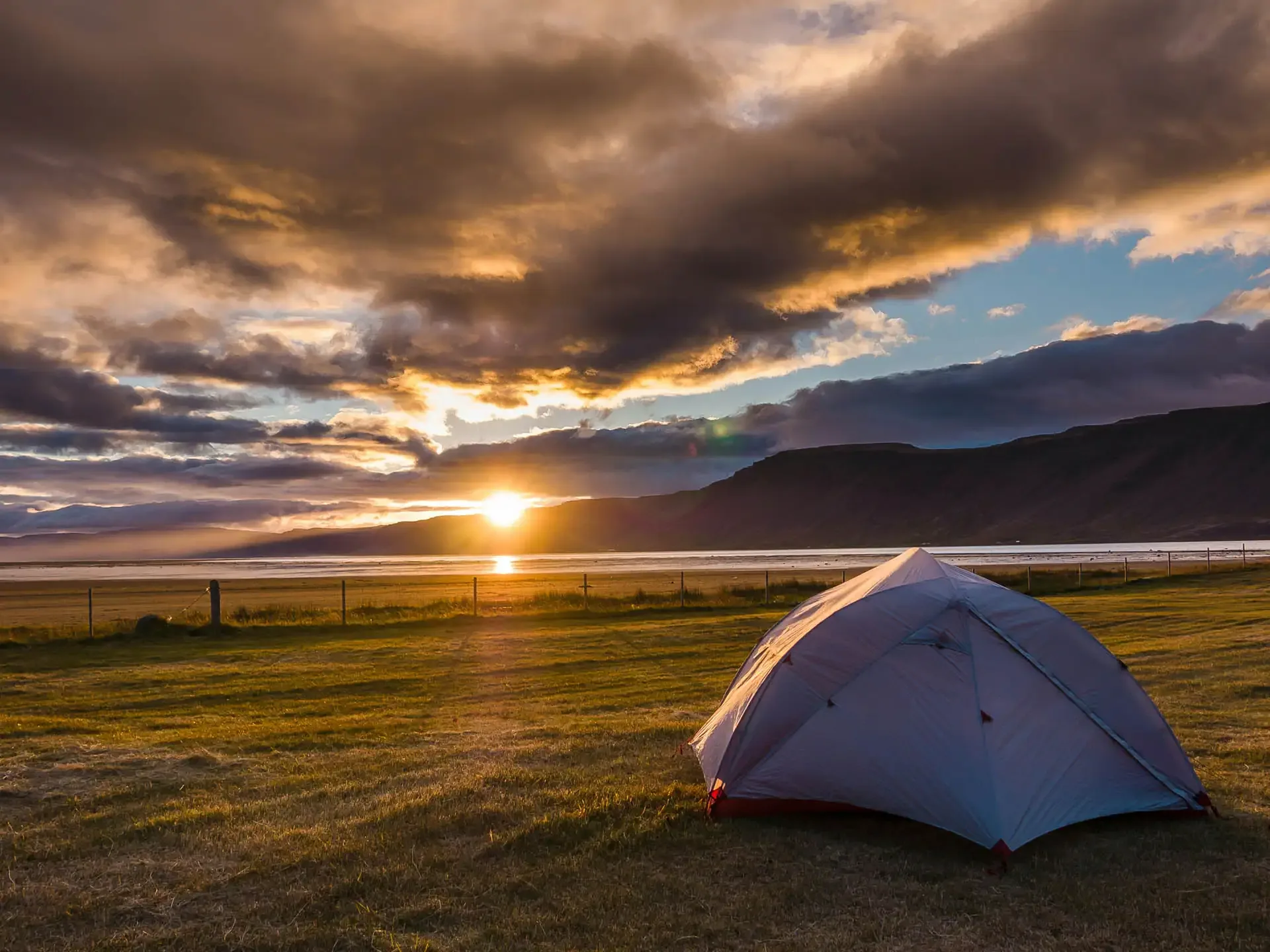Legal campsite in Iceland showing where you can sleep in a campervan